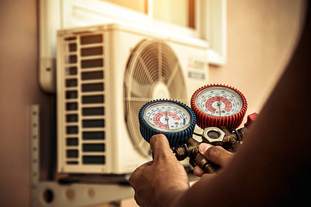 Professional Hvac technician working in Buck Creek, IN